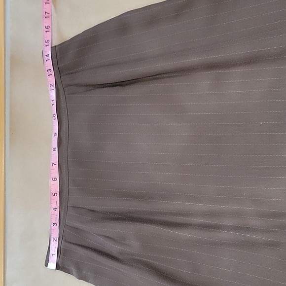 Kasper Size 12P Brown with Light Gray Stripe Pencil Skirt, Gently Used Condition - Picture 5 of 12